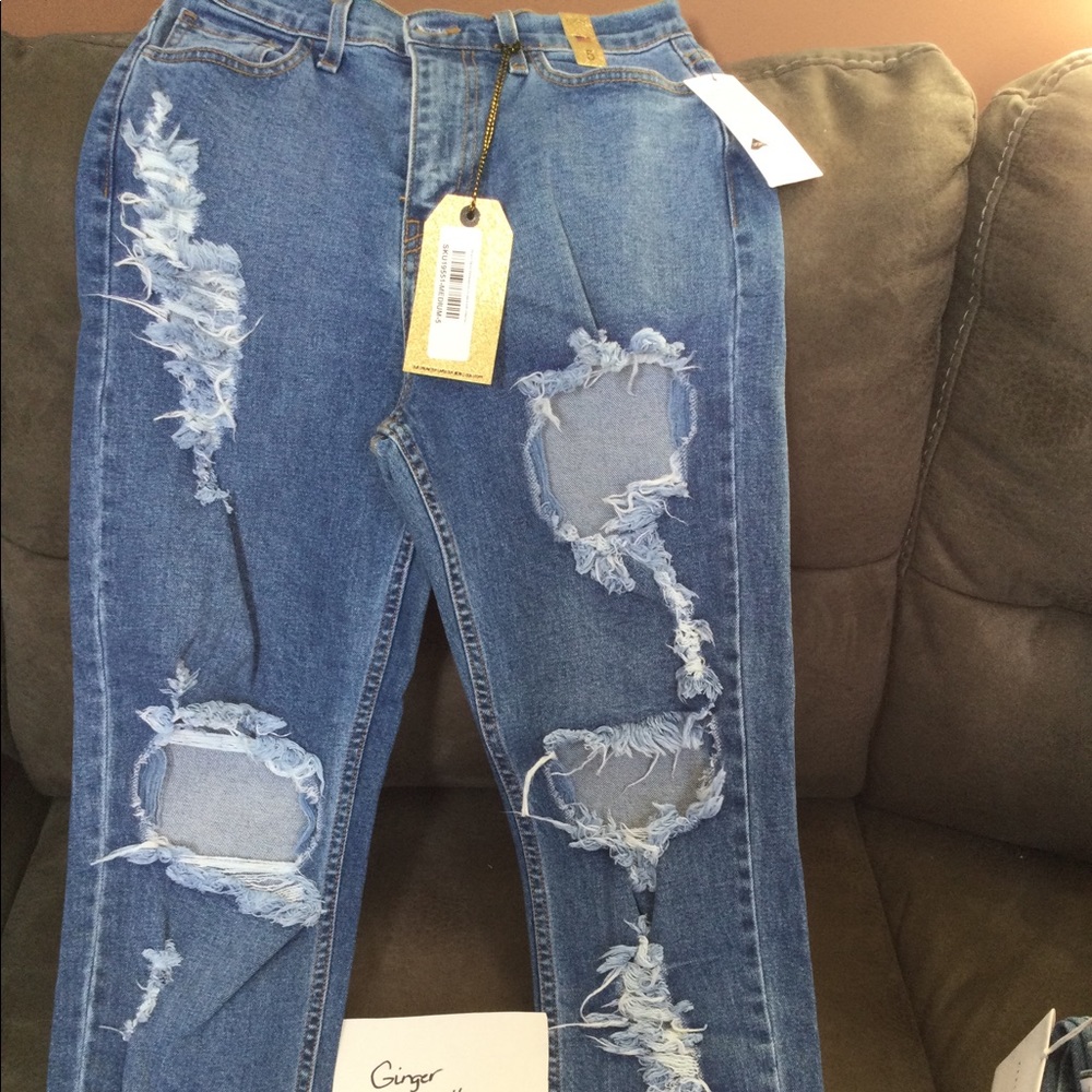 NWT Vibrant distressed jeans sz 5